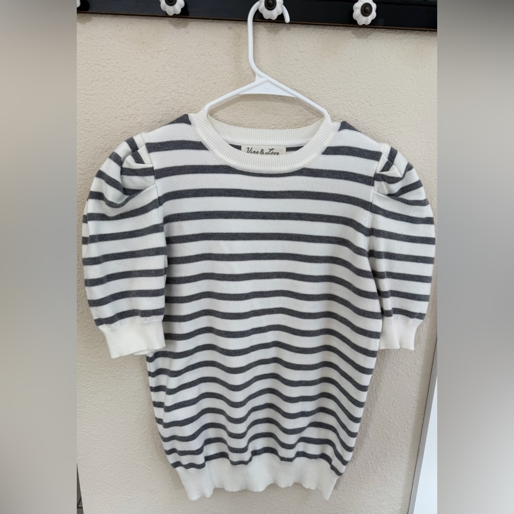 Vine&Love sweater. Gray and white stripe. Size M. like new. - Picture 3 of 6